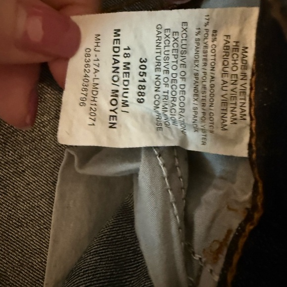 Lee | Dark Blue Relaxed Fit Straight Leg Jeans Timeless Style | Size 18 - Picture 4 of 7